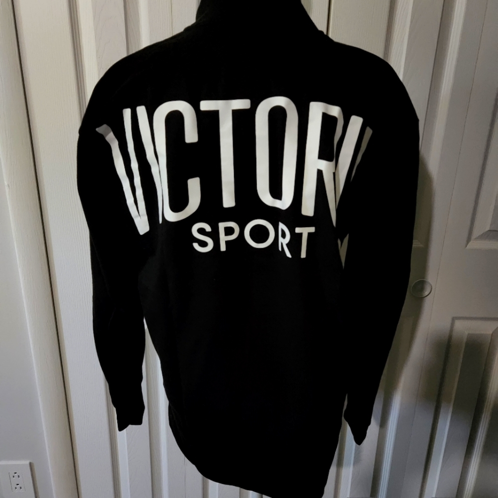 Victoria’s Secret Victoria’s Sport Black 3/4 Zip Pullover Sweater Size Medium.